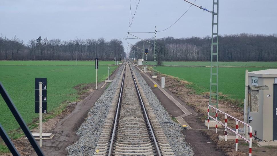 Für die grüne Verkehrswende – DB schließt Elektrifizierung der Strecke Bocholt-Wesel in Rekordzeit ab