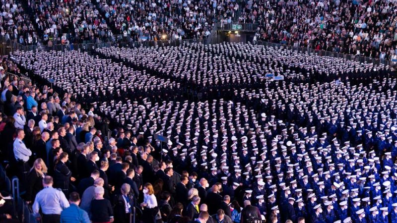 2700 Polizeibeamtinnen und -beamte legten ihren Diensteid ab