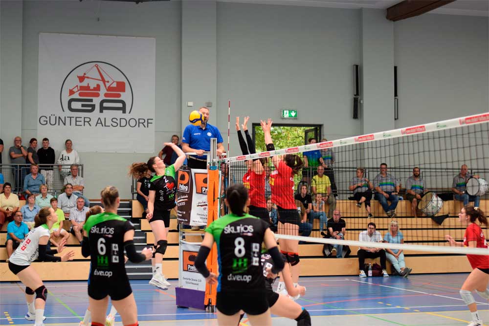 Beim Testspiel gegen den Bundesliga-Erstligisten aus Neuwied kam für die SKurios Volleys zwar kein SIeg heraus, dafür jede Menge Spaß und neue Erkenntnisse